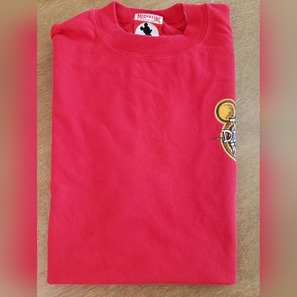 Mickey Tops - Vintage Walt Disney World Single Stitch (Winnie The Pooh) Tshirt L